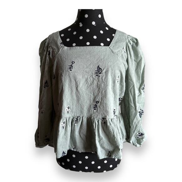 Universal Thread Womens Blouse Sz S Sage Green Blue White Embroidered Flowers - Picture 4 of 9
